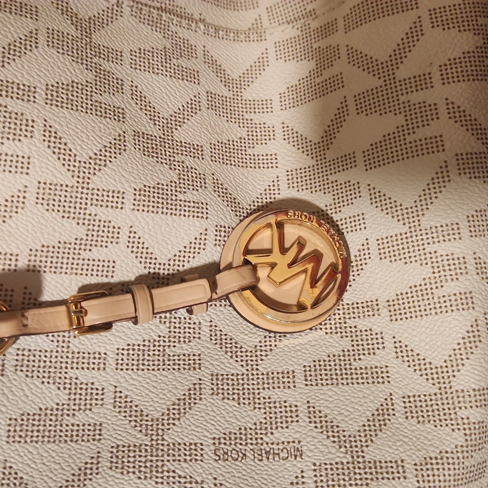Purse - Picture 6 of 7